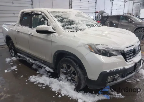 2018 Honda Ridgeline Rtl-E z USA, uszkodzony, nr VIN 5FPYK3F72JB004371